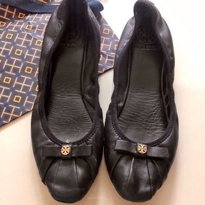 Tory burch black flats sz 8.5